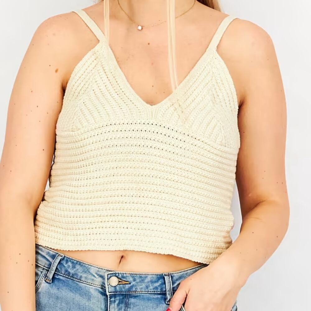 And Now This Women V Neck Sleeveless Knit Crop Top Size S